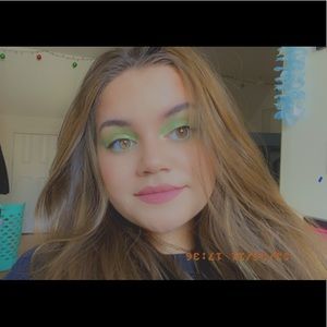 Meet your Posher, Taryn